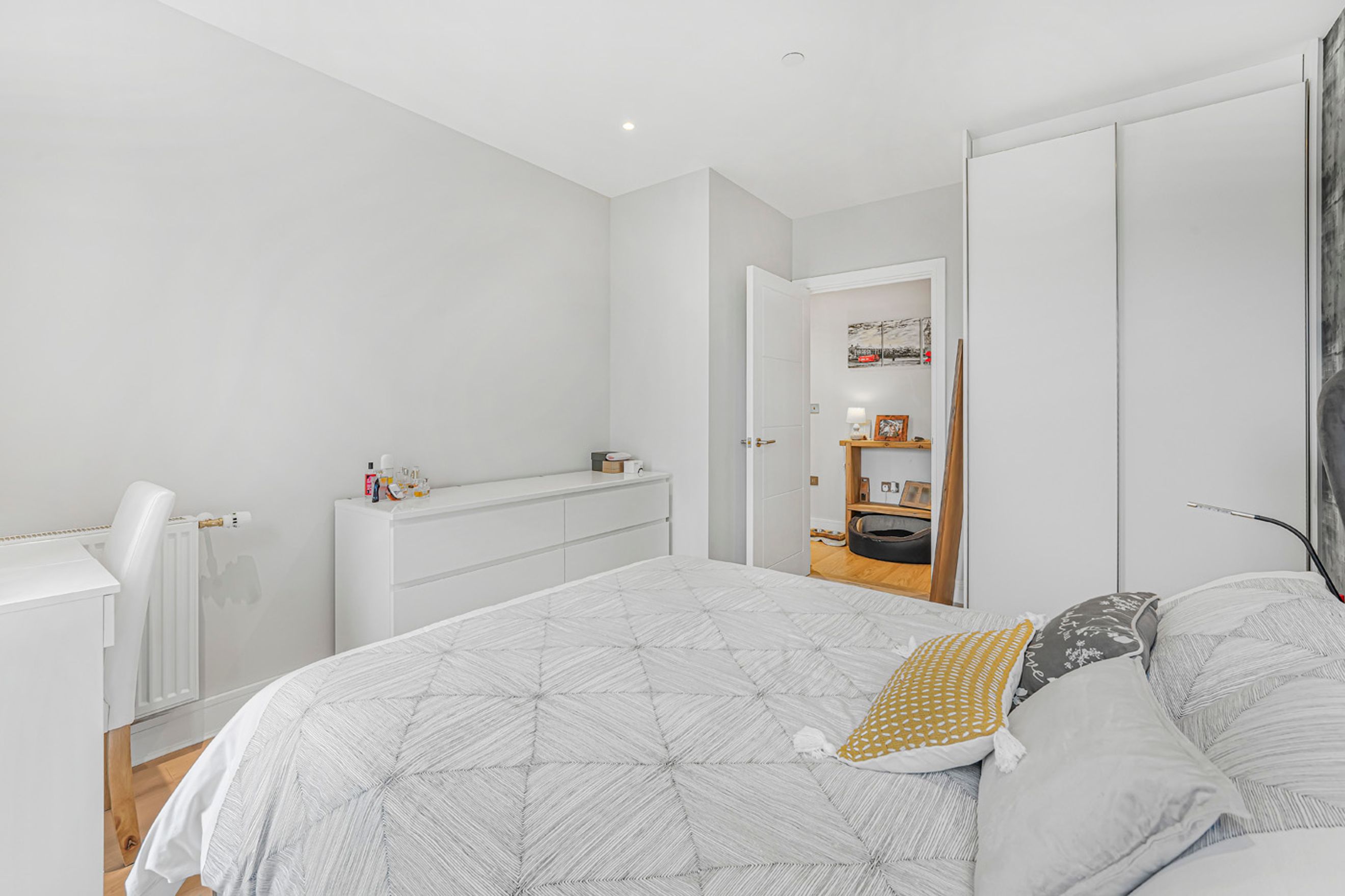 Property photo 11 of 17 for Keel Apartments, Greyhound Parade