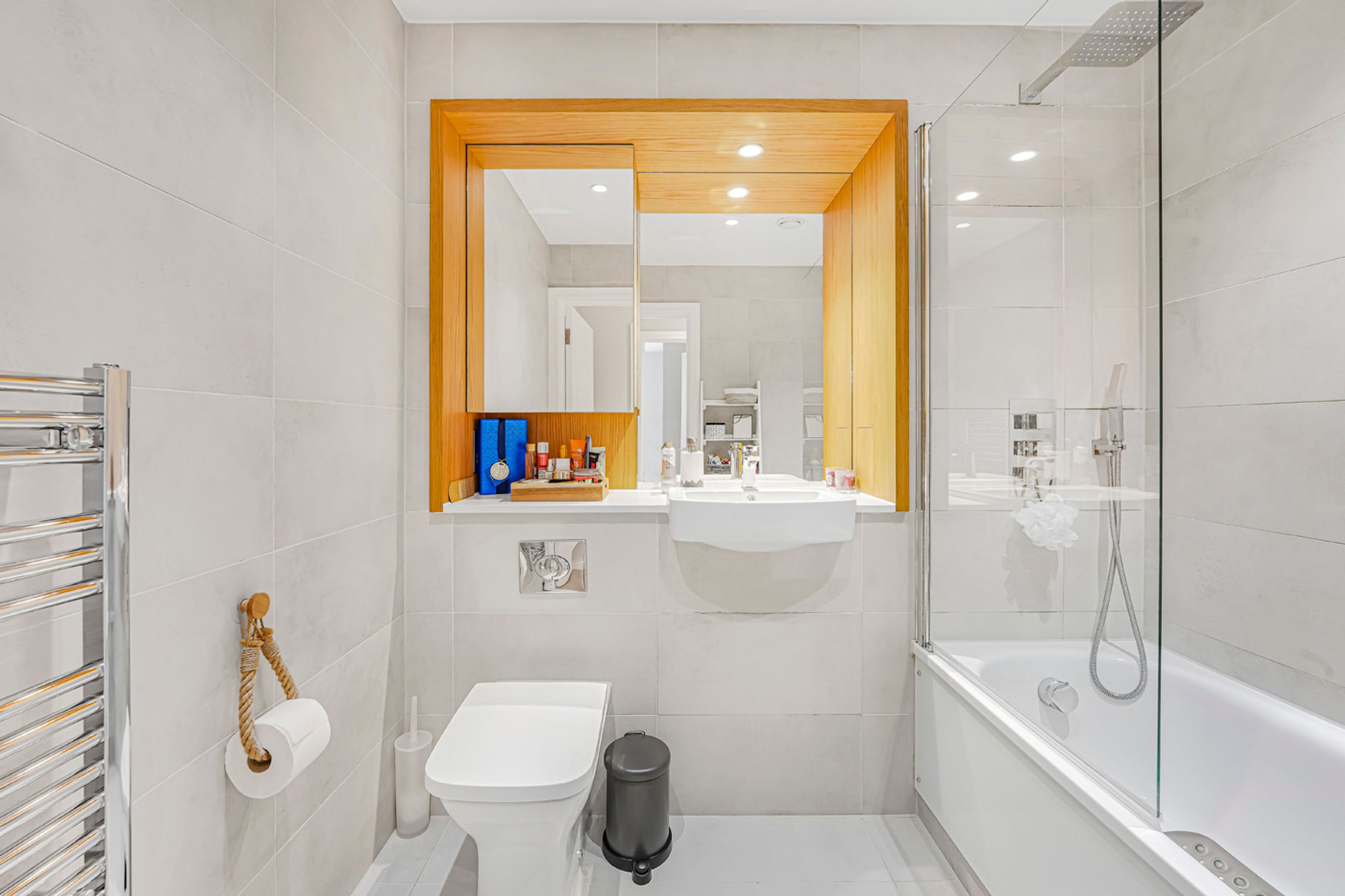Property photo 13 of 17 for Keel Apartments, Greyhound Parade