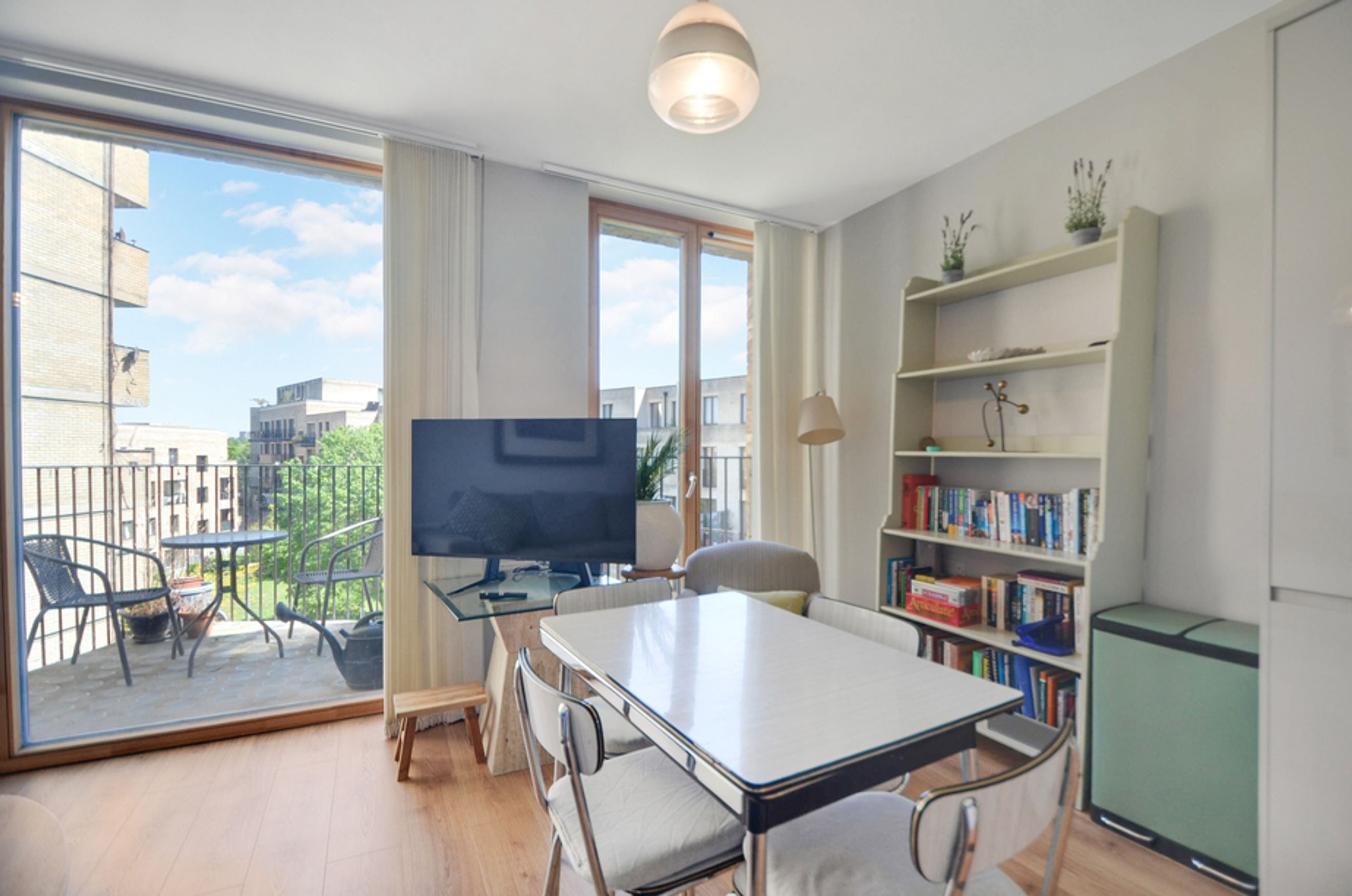 Property photo 8 of 23 for Alestan House, Freston Road
