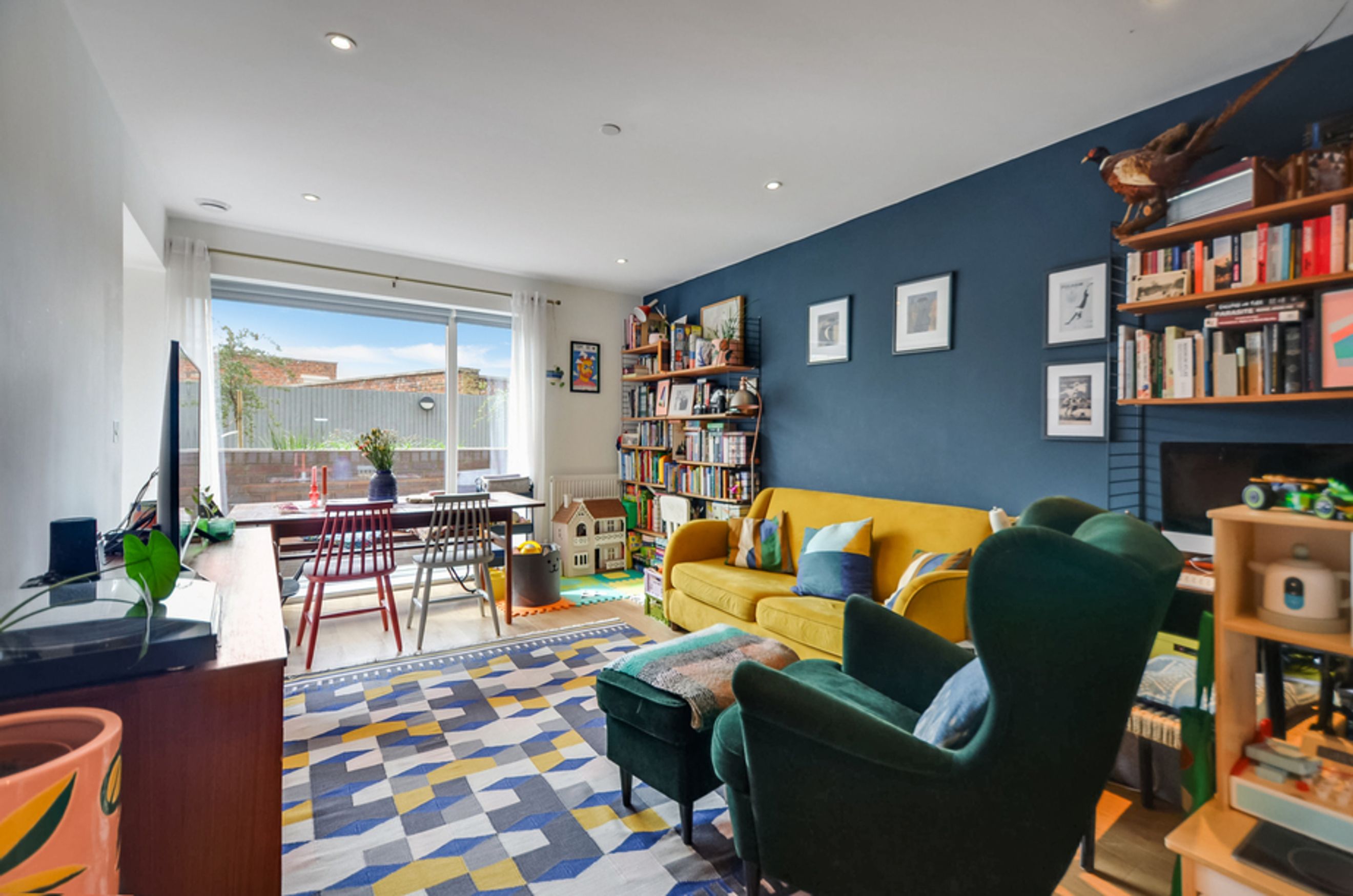 Property photo 1 of 25 for Squire house, 290 Camberwell Road