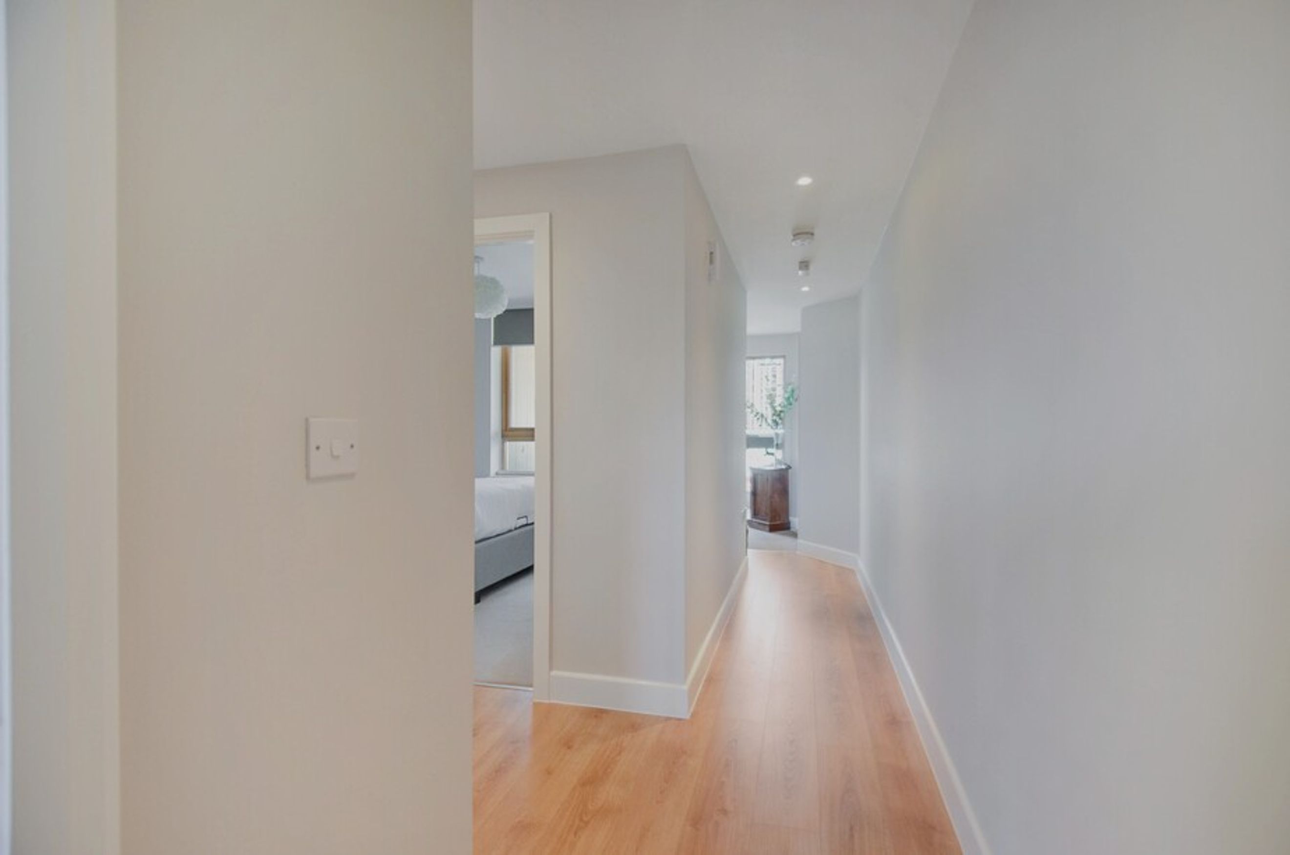 Property photo 18 of 23 for Alestan House, Freston Road