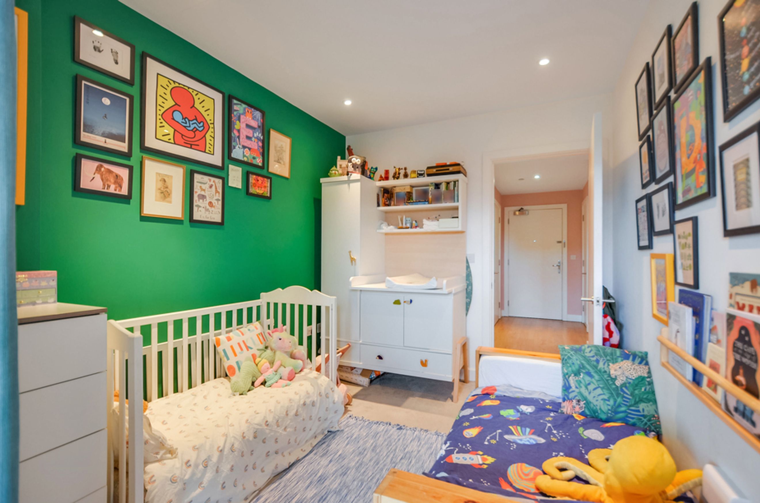Property photo 15 of 25 for Squire house, 290 Camberwell Road