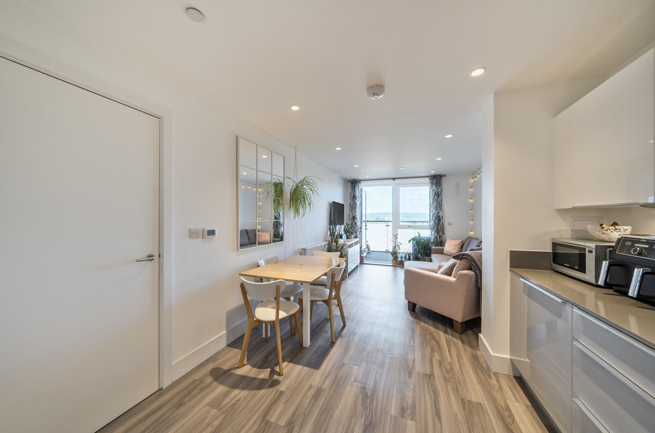 Property photo 4 of 23 for Callier House, Burnt Oak Broadway