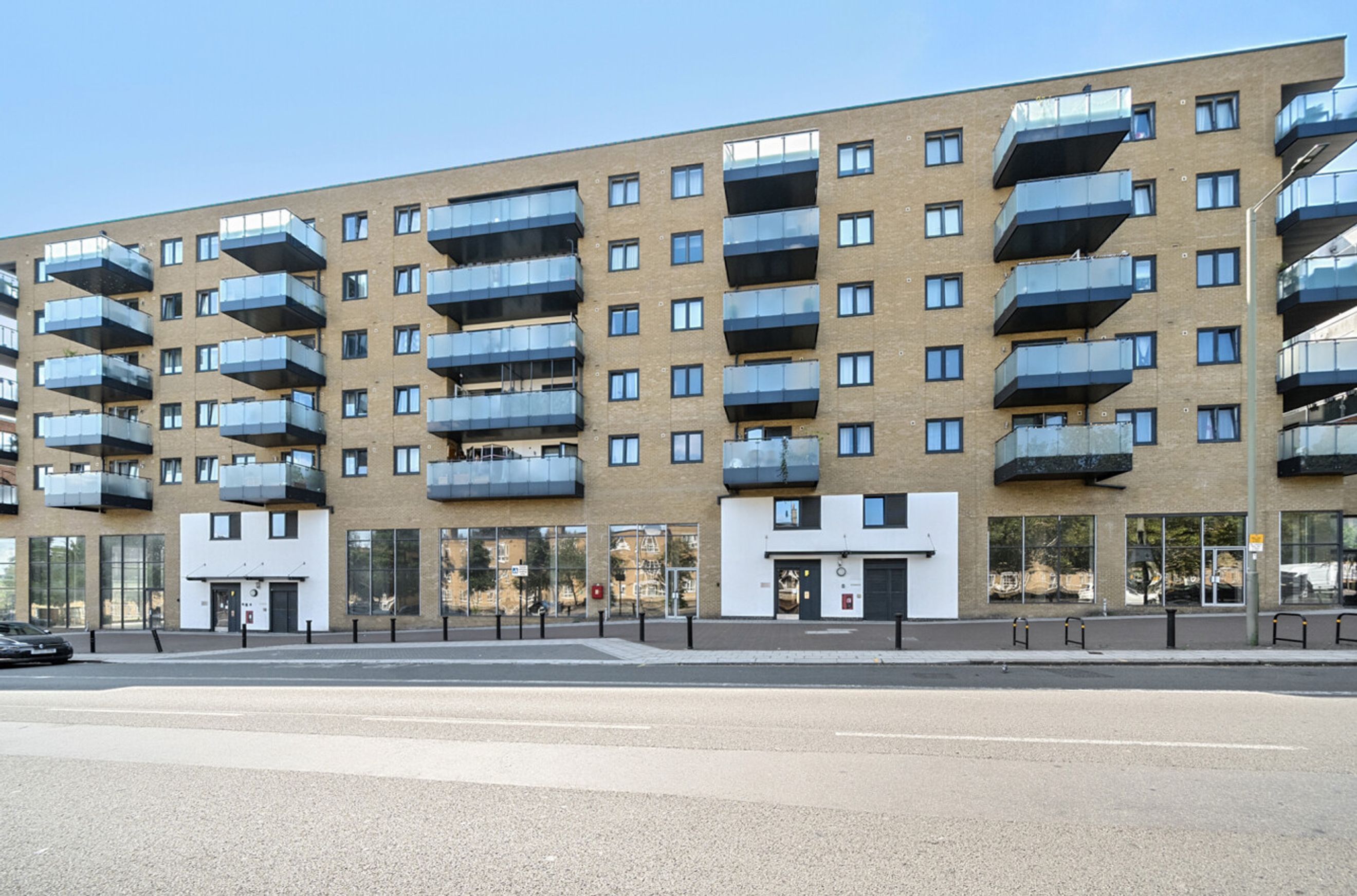 Property photo 21 of 23 for Callier House, Burnt Oak Broadway
