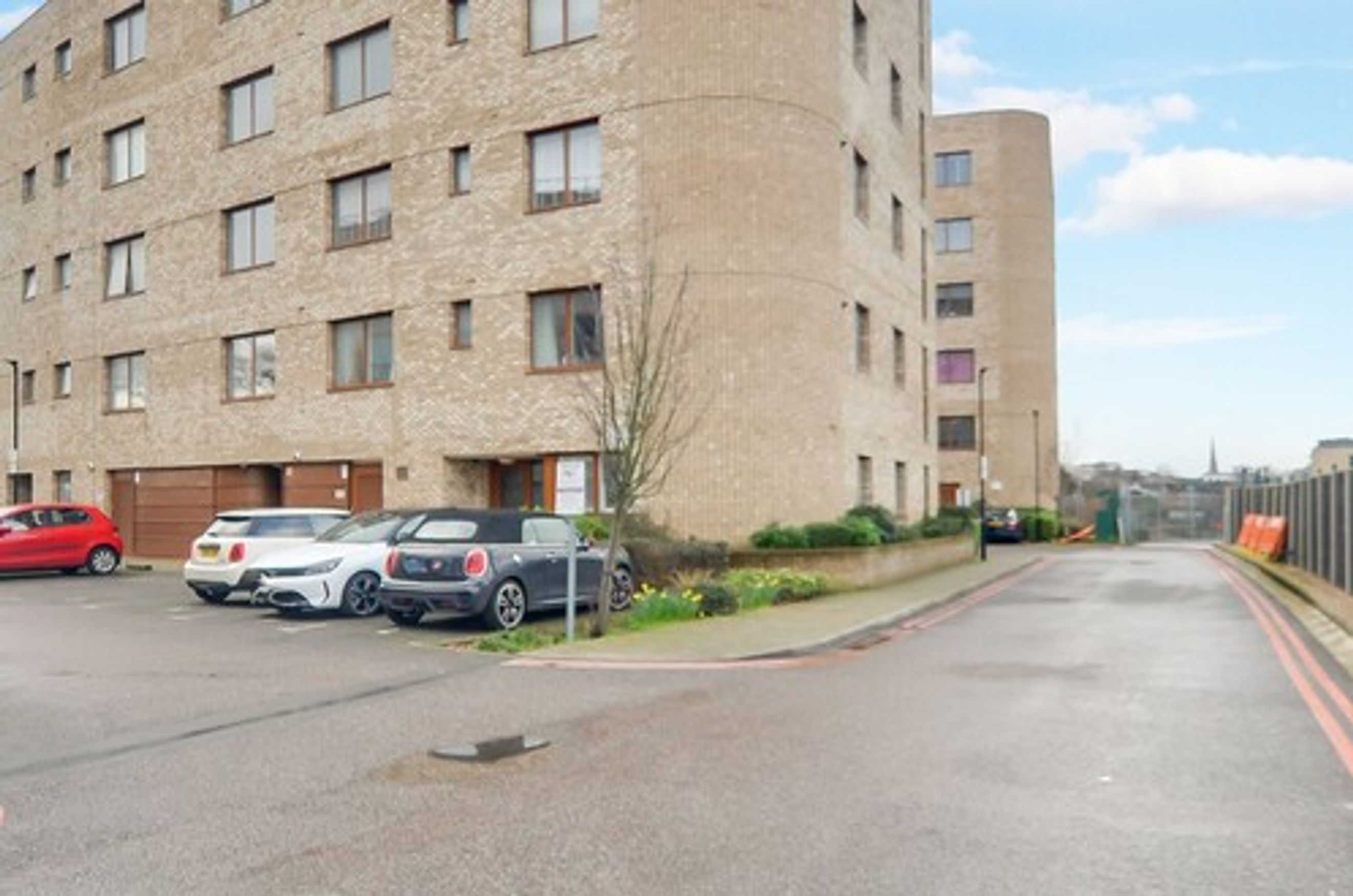 Property photo 27 of 28 for Beatty Court, Kenneth Way