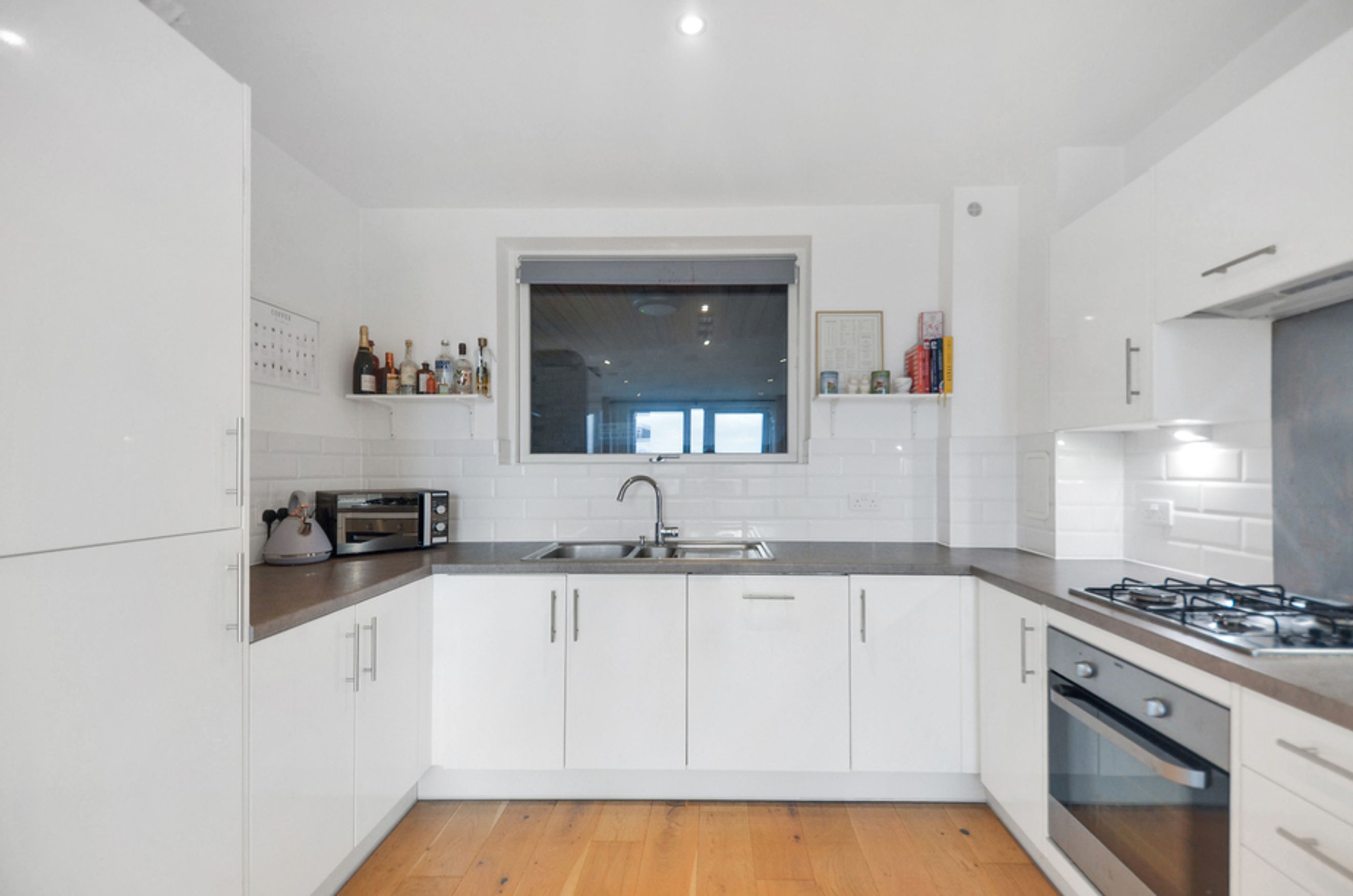 Property photo 10 of 25 for Caledonian Point, 34 Norman Road