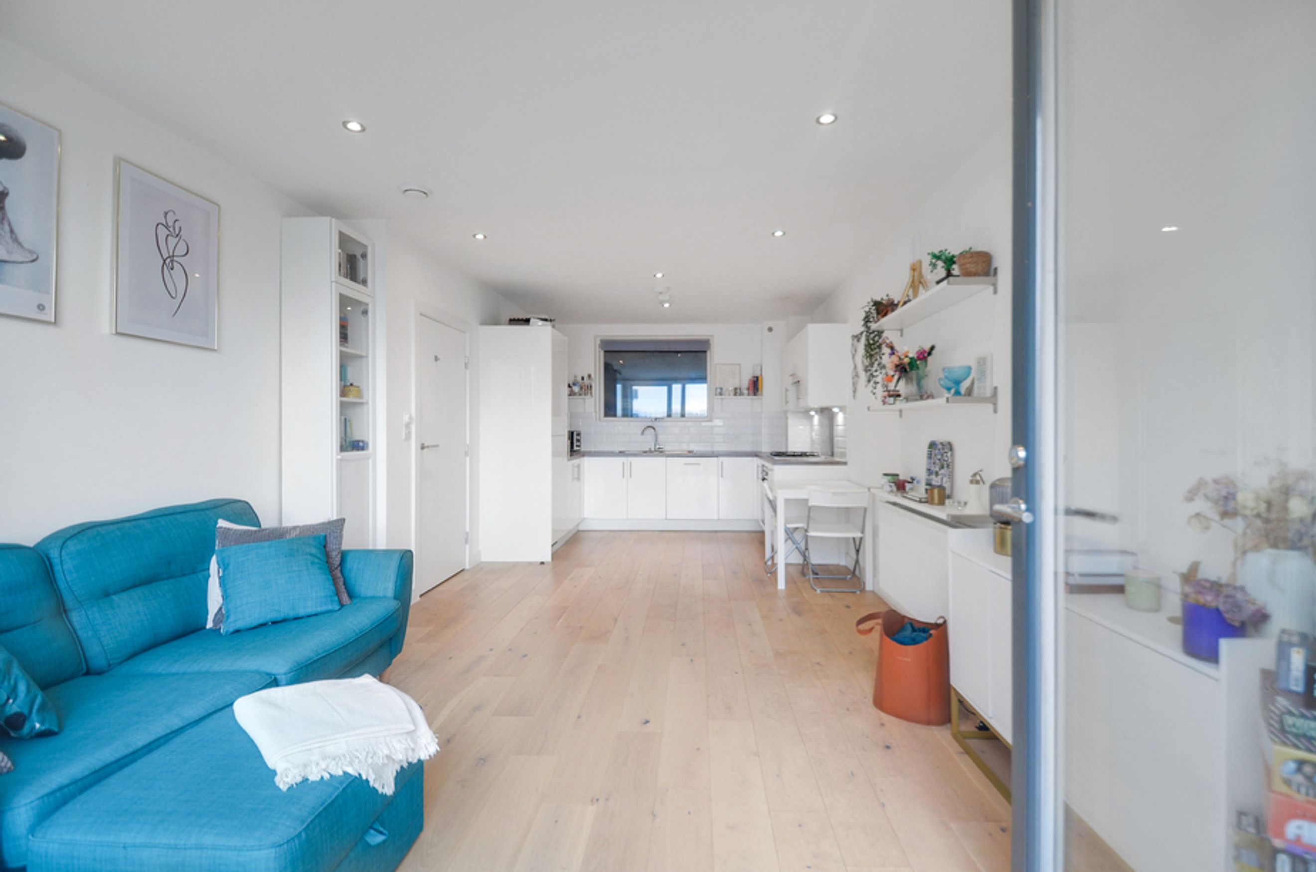 Property photo 7 of 25 for Caledonian Point, 34 Norman Road