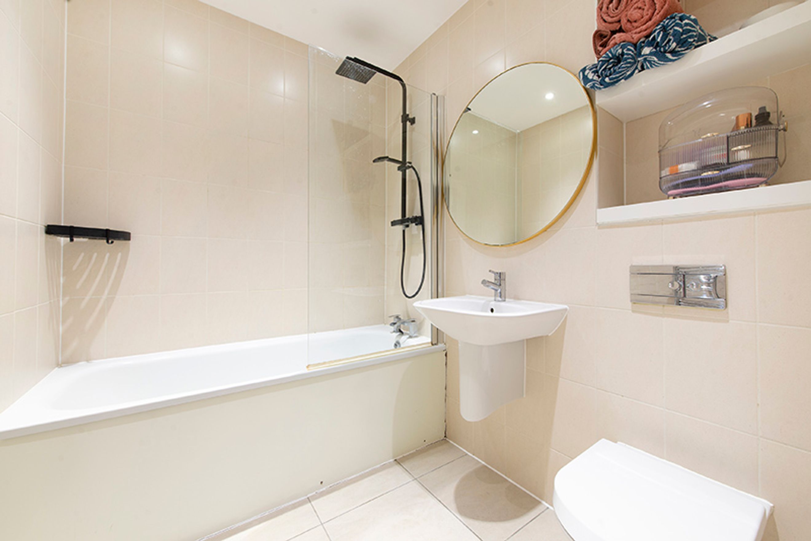Property photo 10 of 18 for Felix point, 5 Epstein Square